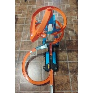 Hot Wheels Sky Crash Track W Battery Powered Launcher, Missing One Piece